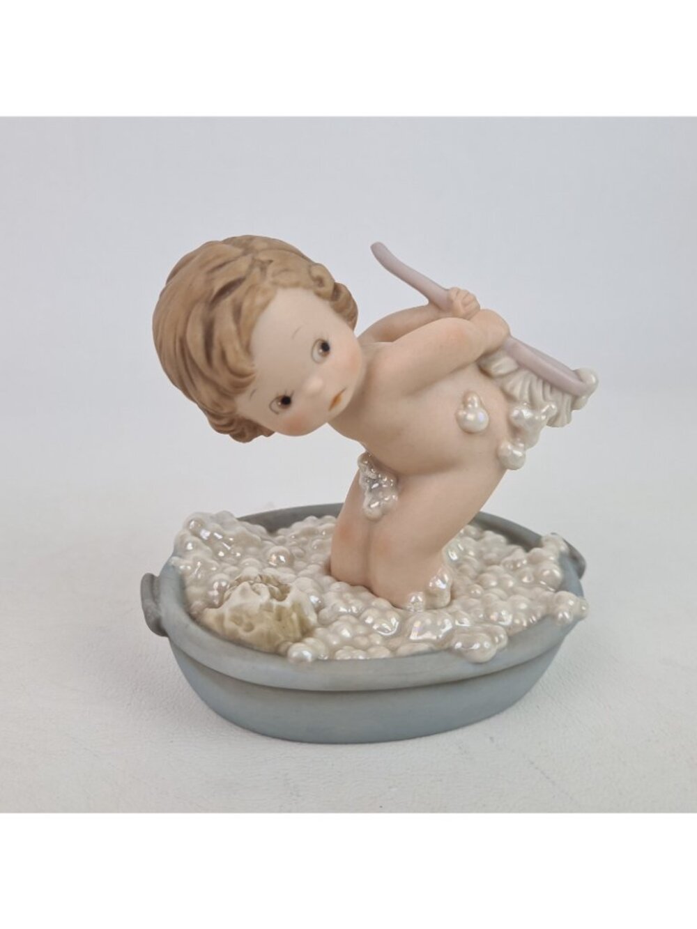Memories of Yesterday Having A Wash And Brush Up 527424 Washtub Figurine Vntg